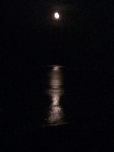 La luna che si specchia vicino al Trabocco